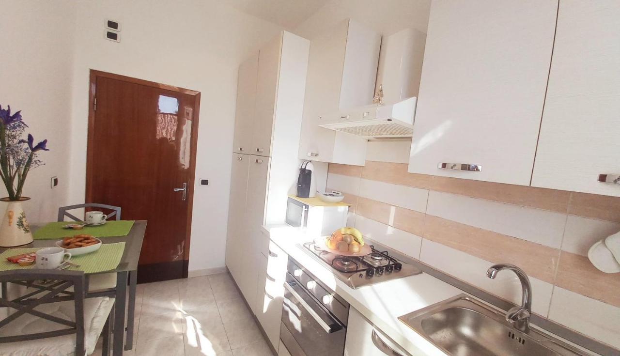 Casa Lilly Appartement Porto SantʼElpidio Buitenkant foto