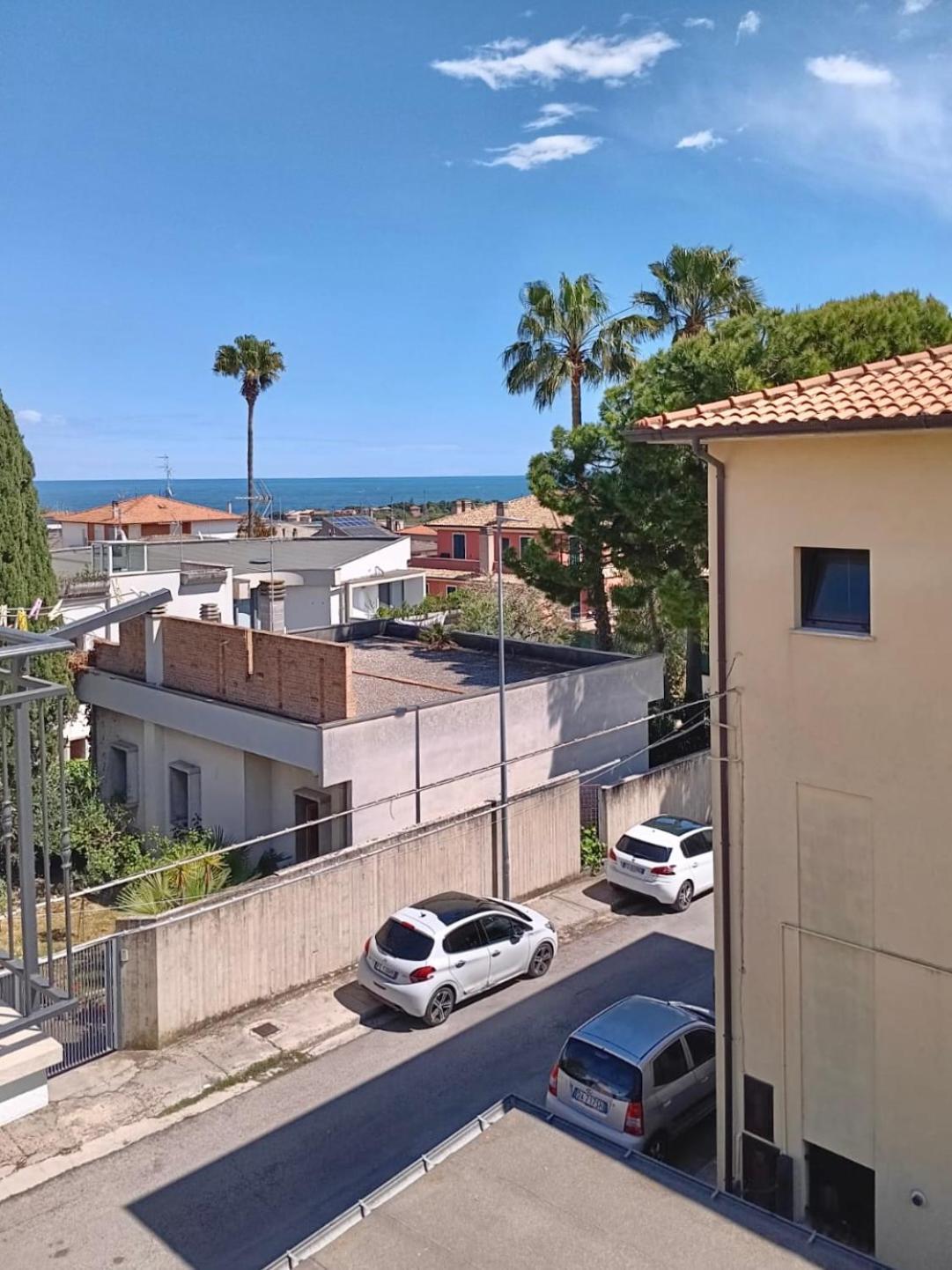 Casa Lilly Appartement Porto SantʼElpidio Buitenkant foto